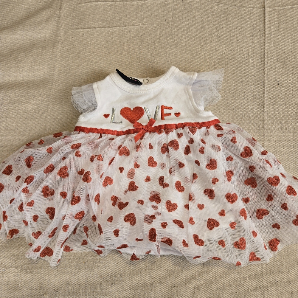 3 Baby Girl Dresses 0-3 Months Pink Coral White Heart Tulle Lot - Picture 3 of 4